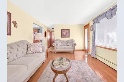 580 Wrentham Road, Bellingham, MA 02019 - Photo 9