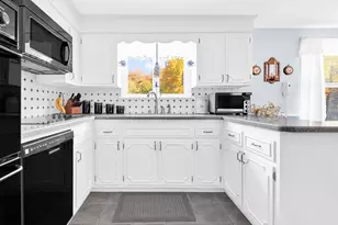 580 Wrentham Rd, Bellingham, MA 02019 - Photo 15