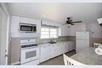 14 Janice Ave, Dracut, MA 01826 - Photo 7