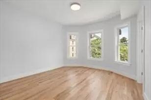 29 Rosemary St, Boston, MA 02130 - Photo 9