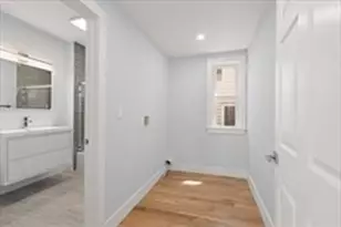 29 Rosemary St, Boston, MA 02130 - Photo 5
