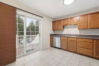 10 Regency Ct #10, Chicopee, MA 01020 - Photo 9