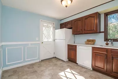115 Wolcott Avenue, West Springfield, MA 01089 - Photo 15