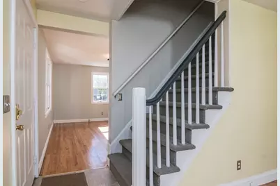 115 Wolcott Avenue, West Springfield, MA 01089 - Photo 5