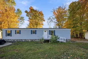 38 River Rd, Pepperell, MA 01463 - Photo 1