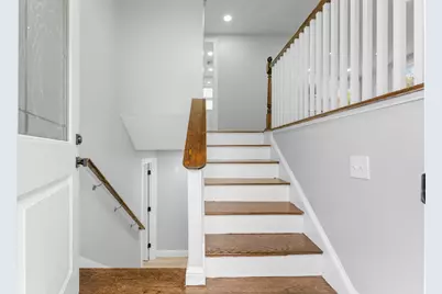 124 Auburn St, Whitman, MA 02382 - Photo 5