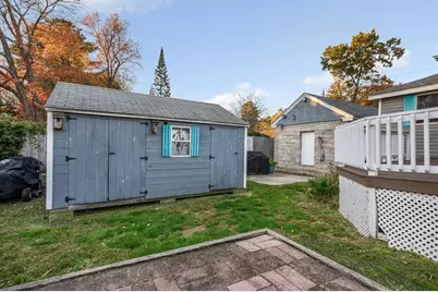 100 Hilltop Rd, Dracut, MA 01826 - Photo 23