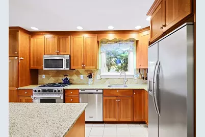 28 Arbor Dr, Shrewsbury, MA 01545 - Photo 5
