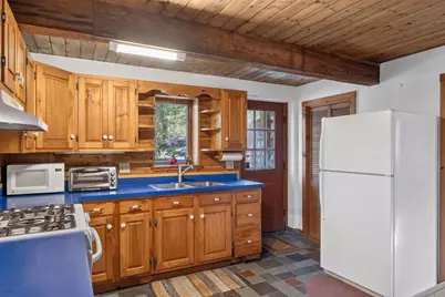 25 Snows Ln, Provincetown, MA 02657 - Photo 27