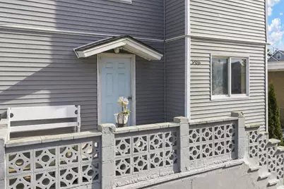 908 Plymouth Ave, Fall River, MA 02721 - Photo 3