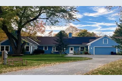 27 Oak Ave, Lunenburg, MA 01462 - Photo 1