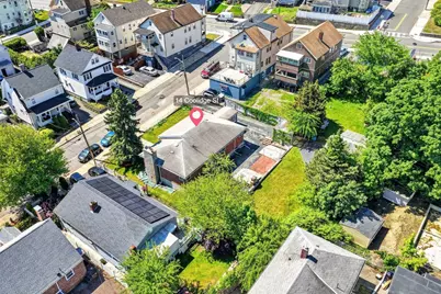14 Coolidge St, Everett, MA 02149 - Photo 35
