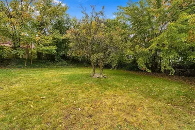 14 Coolidge St, Everett, MA 02149 - Photo 11