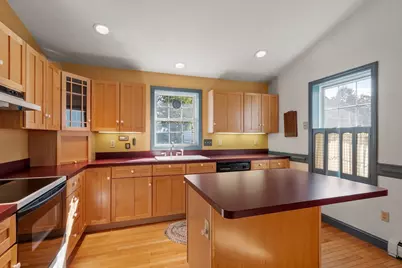 63 Dudley St, Leominster, MA 01453 - Photo 7