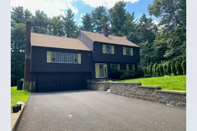8 Carriage Hill Rd, Andover, MA 01810 - Photo 1
