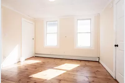 21 Clare St, Lowell, MA 01854 - Photo 3