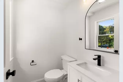318 Essex Ave #B, Gloucester, MA 01930 - Photo 17