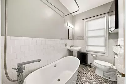 84 11th St, Providence, RI 02906 - Photo 15