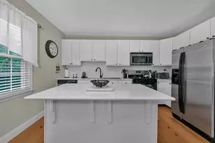 902 Main St, Hanson, MA 02341 - Photo 23