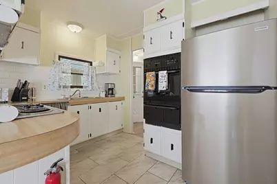 18 Taunton St #1, Plainville, MA 02762 - Photo 9