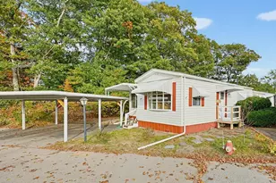 18 Taunton St, Plainville, MA 02762 - Photo 1