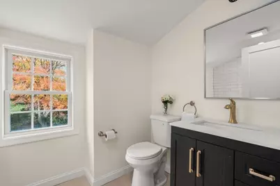 365 Lexington St, Woburn, MA 01801 - Photo 3