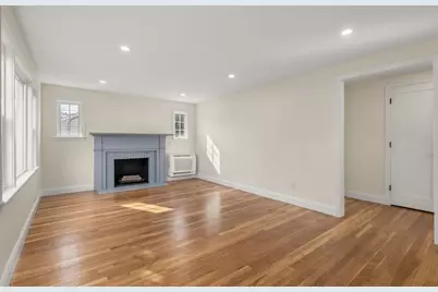 365 Lexington St, Woburn, MA 01801 - Photo 13