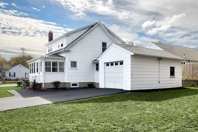 262 Washington St, Gloucester, MA 01930 - Photo 3