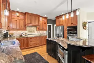 16 Falcon Heights, Wilbraham, MA 01095 - Photo 11