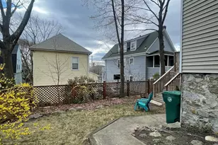 76 Beacon St, Lowell, MA 01850 - Photo 41