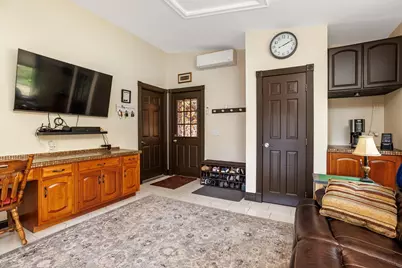 41 Bainbridge Street, Leominster, MA 01453 - Photo 17