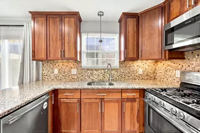 945 Riverside Dr #4C, Methuen, MA 01844 - Photo 9