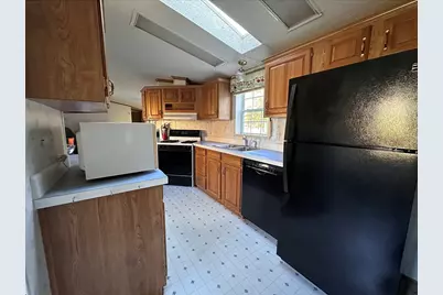 78 Whitney St, Gardner, MA 01440 - Photo 3