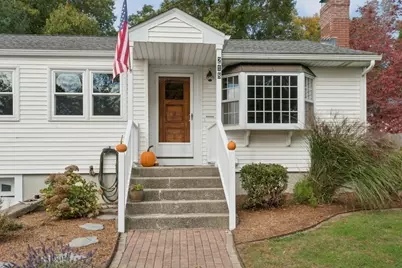 218 Myrtle St, Ashland, MA 01721 - Photo 23