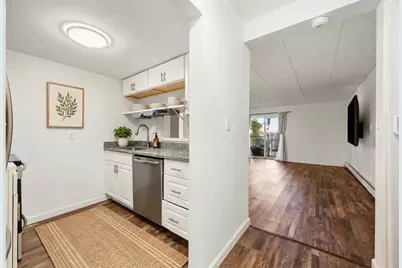 14 Boston St #1A, Somerville, MA 02143 - Photo 9