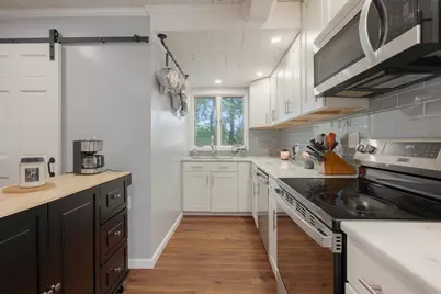 19 Lexington Ave, Auburn, MA 01501 - Photo 7