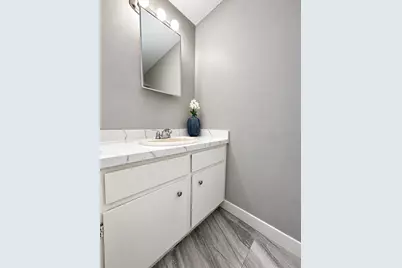 1271 Pawtucket Blvd #11, Lowell, MA 01854 - Photo 9