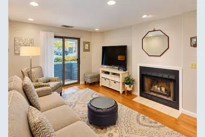 1216 Vfw Pkwy #41, Boston, MA 02132 - Photo 3
