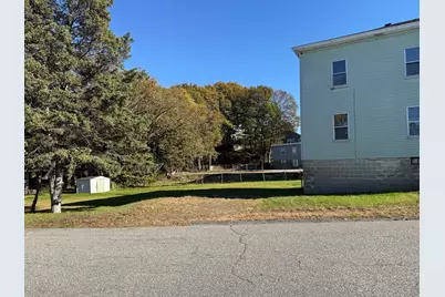 282 Lancaster St, Leominster, MA 01453 - Photo 25