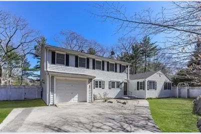 2 Parsons Ln, Manchester by the Sea, MA 01944 - Photo 1