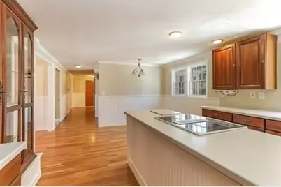 2 Parsons Ln, Manchester by the Sea, MA 01944 - Photo 7