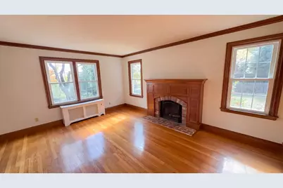 37 Otsego Rd, Worcester, MA 01609 - Photo 3