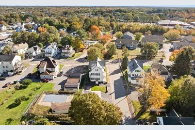 427 Somerset Ave, Taunton, MA 02780 - Photo 13