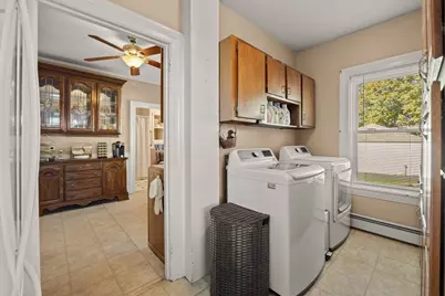 427 Somerset Ave, Taunton, MA 02780 - Photo 17