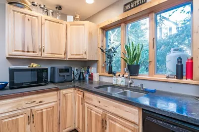 15 Carpenters Lane, Greenfield, MA 01301 - Photo 11