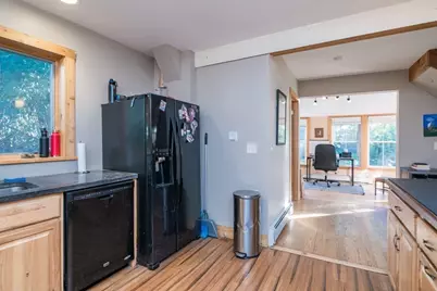 15 Carpenters Lane, Greenfield, MA 01301 - Photo 13