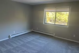 61 Shea St, Lowell, MA 01854 - Photo 9