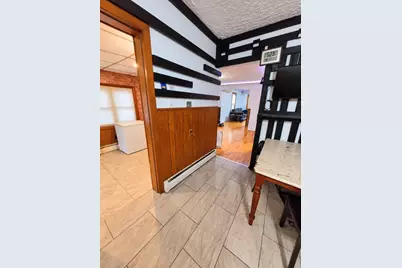 21 Greenwood St, Worcester, MA 01607 - Photo 3