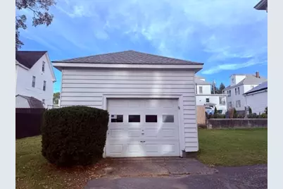 112 Fisher St, Lowell, MA 01850 - Photo 3