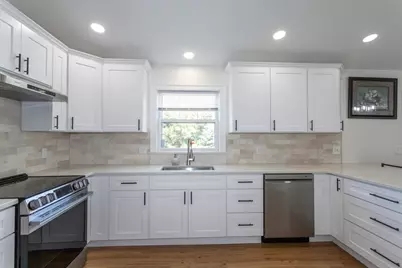 18 Granaudo Cir, Southwick, MA 01077 - Photo 5